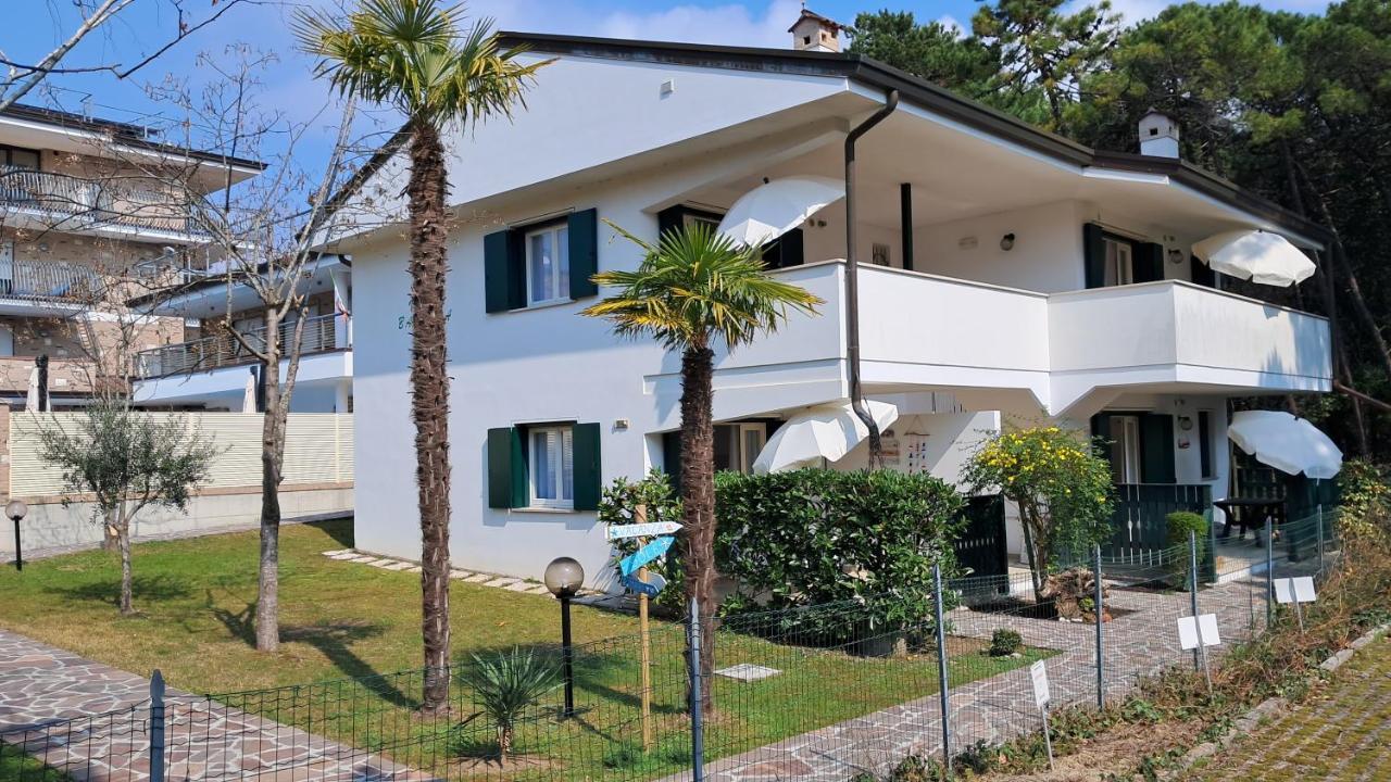 Villa Barbara Fra I Pini Lignano Sabbiadoro Ngoại thất bức ảnh