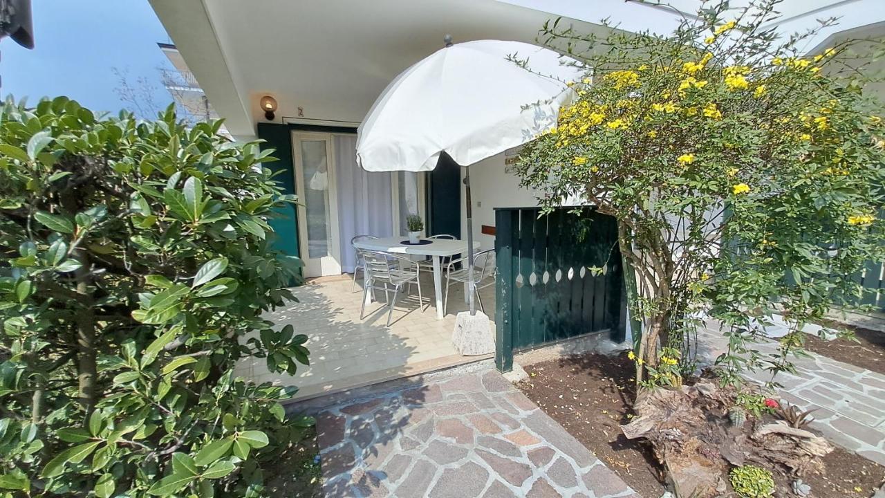 Villa Barbara Fra I Pini Lignano Sabbiadoro Ngoại thất bức ảnh