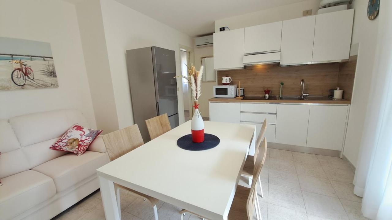 Villa Barbara Fra I Pini Lignano Sabbiadoro Ngoại thất bức ảnh